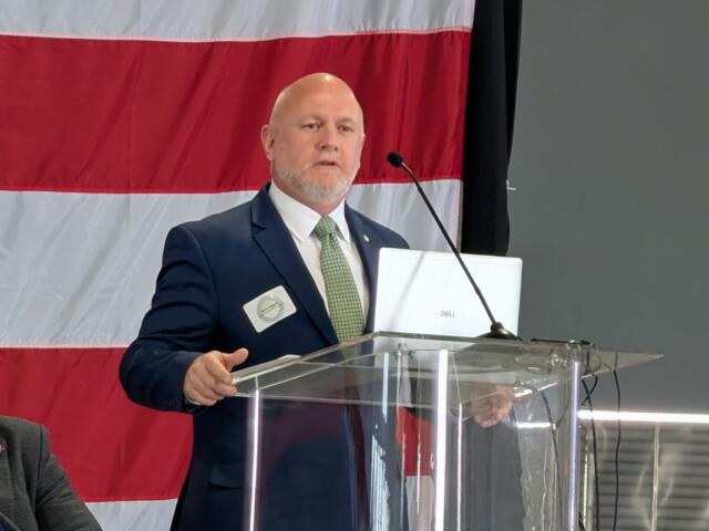 Clarksville mayor candidate Mark Riggins speaks at the Clarksville Industrial Association meeting on May 7, 2026. (Chris Smith)