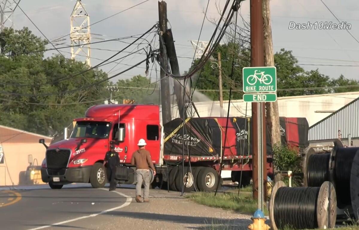 A semi crashed on Kraft Street on May 4, 2026. (Enrique Hernandez, Dash 10 Media)