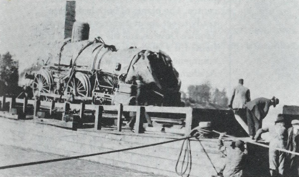 The turnbridge train wreck of 1906. (Historic Clarksville, Ursula Beach collection, contributed)