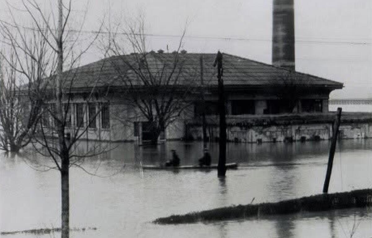 The Clarksville Waterworks on what is now Riverside Drive following the 1937 flood. (Montgomery County Archives, contributed)