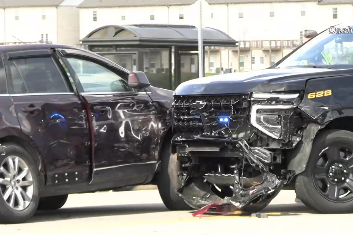 Crash on Tiny Town Road following Christian County Sheriff's Office chase into Clarksville on June 10, 2026. (Enrique Hernandez, Dash 10 Media)