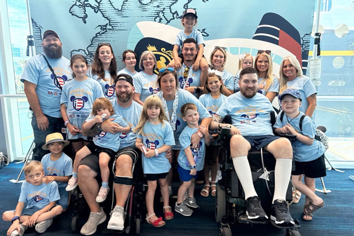 Retired U.S. Army Sergeant First Class Andrew James Kraszewski and his family attending a retreat hosted by the national nonprofit The Independence Fund. (The Independence Fund, Contributed)