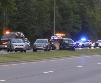 Several cars wrecked on the 101st Airborne Division Parkway on Aug. 27, 2026. (Enrique Hernandez, Dash 10 Media)
