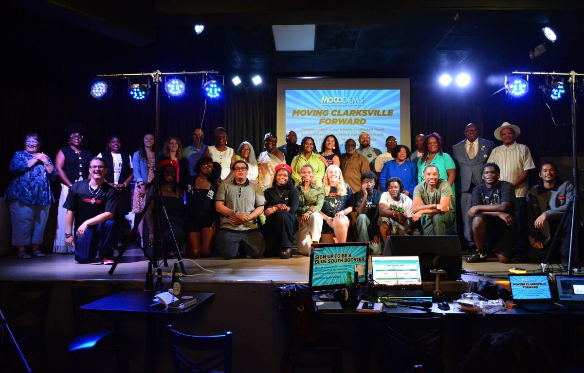 The Democratic watch party at Joker's Comedy Club on Aug. 6, 2026. (Nia Holland)