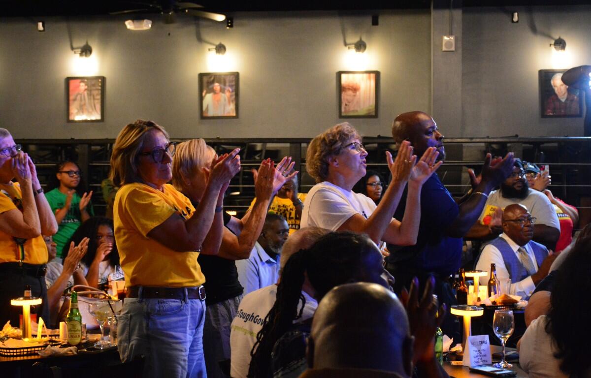 The Democratic watch party at Joker's Comedy Club on Aug. 6, 2026. (Nia Holland)