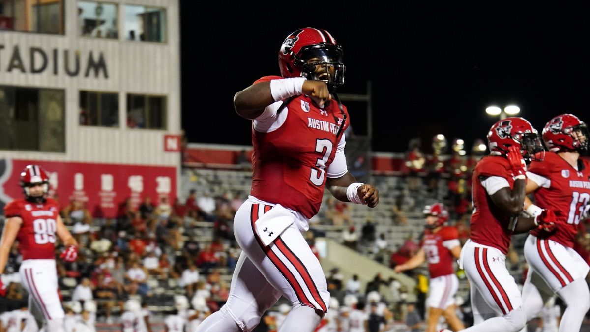 Chris Parson takes the field for Austin Peay against Gardner-Webb on Thursday, August 27. 2026. (Contributed, APSU Athletics).
