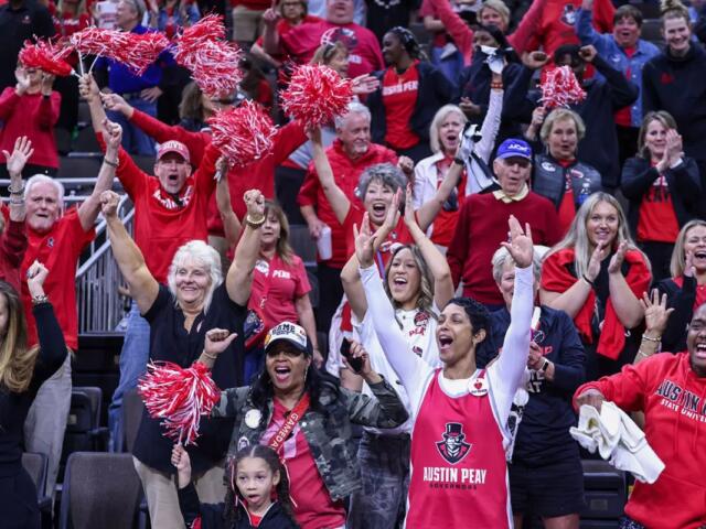Austin Peay men’s basketball team faces Stetson in the ASUN Tournament in Jacksonville, Florida, on March 6, 2026. (Casey Crigger, APSU Athletics)
