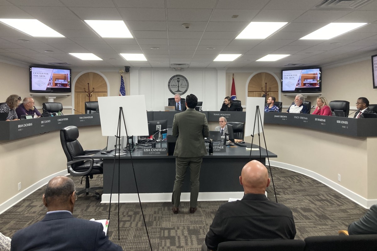 ACT Authority Executive Director Cameron O’Hanlon addressing Clarksville City Council on Sept. 24, 2026. (Christian Brown)