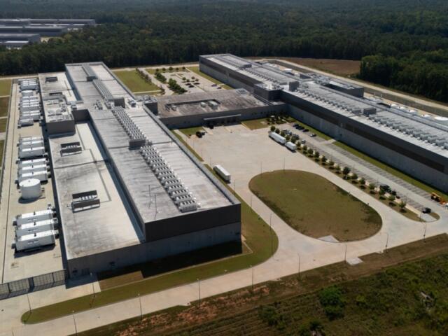 Meta data centers operate, Saturday, Sept. 5, 2026, near Social Circle, Georgia. (AP Photo/Mike Stewart)