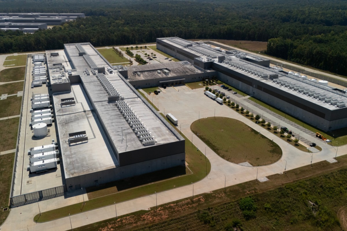 Meta data centers operate, Saturday, Sept. 5, 2026, near Social Circle, Georgia. (AP Photo/Mike Stewart)