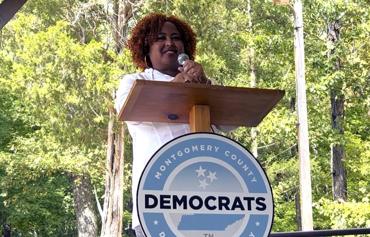 Marquita Bradshaw at the Blue South BBQ in Clarksville on Sept. 26, 2026. (Patricia Galarza)
