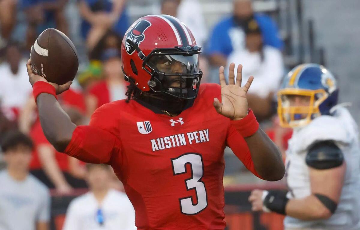Chris Parson throws the ball against Morehead State on September 13, 2025. (Robert Smith, APSU Athletics).
