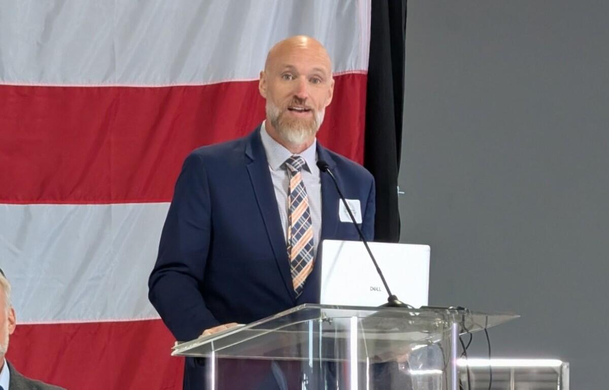Clarksville mayor candidate Brian Zacharias speaks at the Clarksville Industrial Association meeting on May 7, 2026. (Chris Smith)