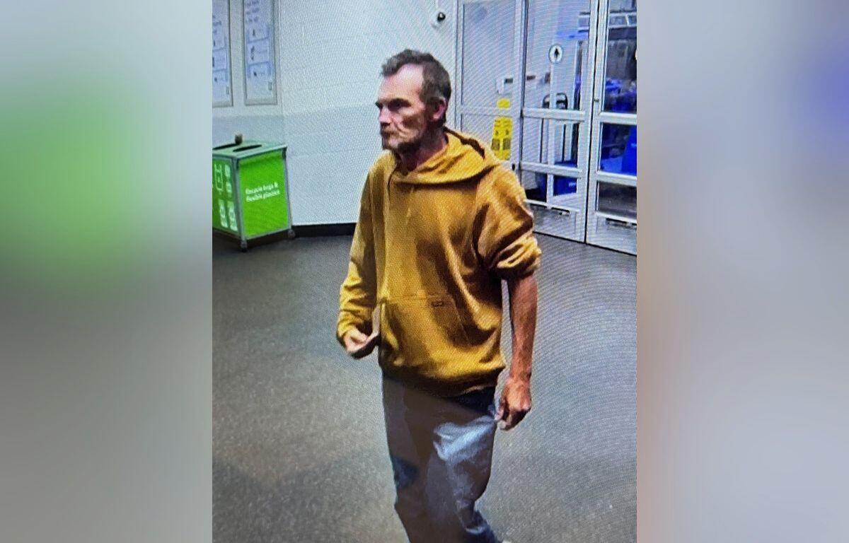 Person of interest in CPD burglary of a business investigation. (CPD, Contributed)
