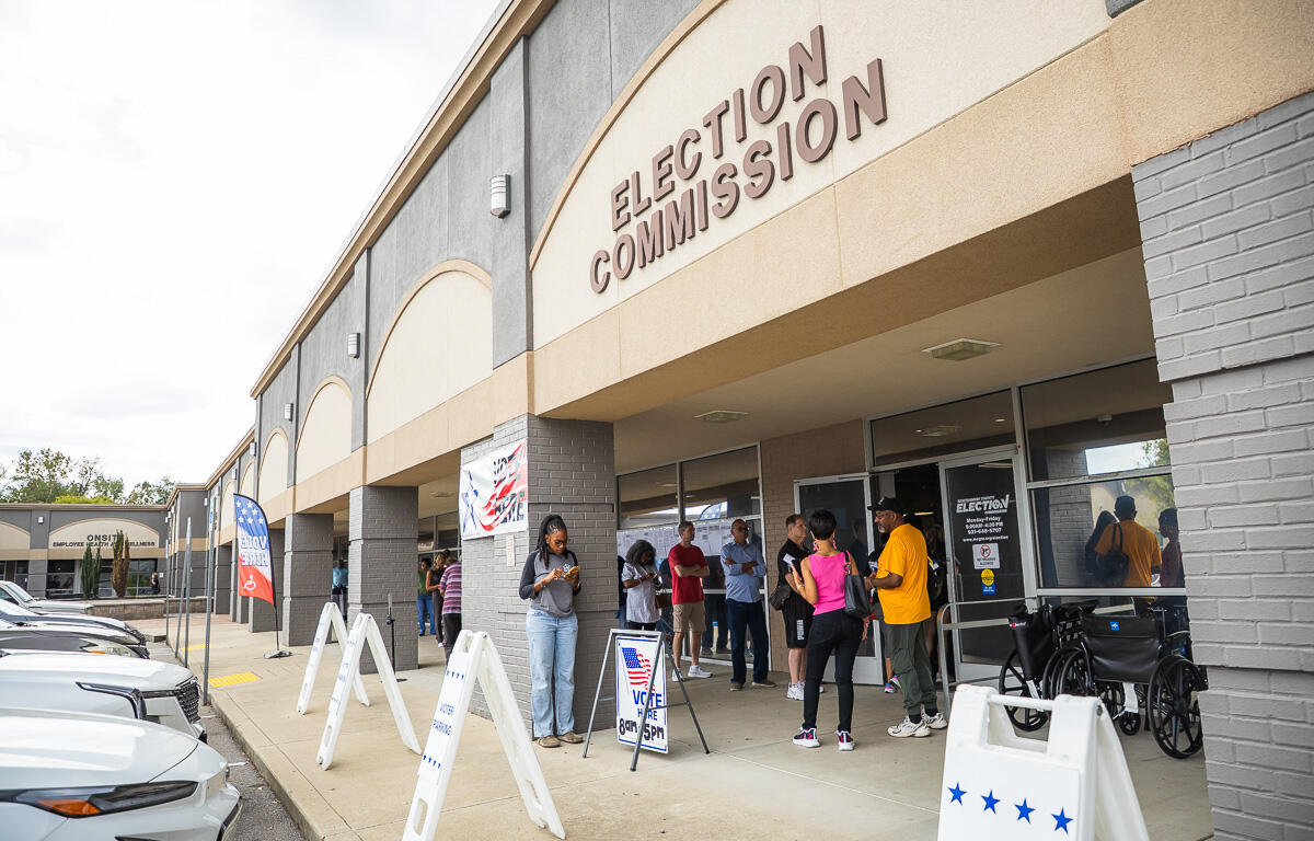 First day of early voting in Clarksville on Wednesday, Oct. 14, 2026. (Wesley Irvin)