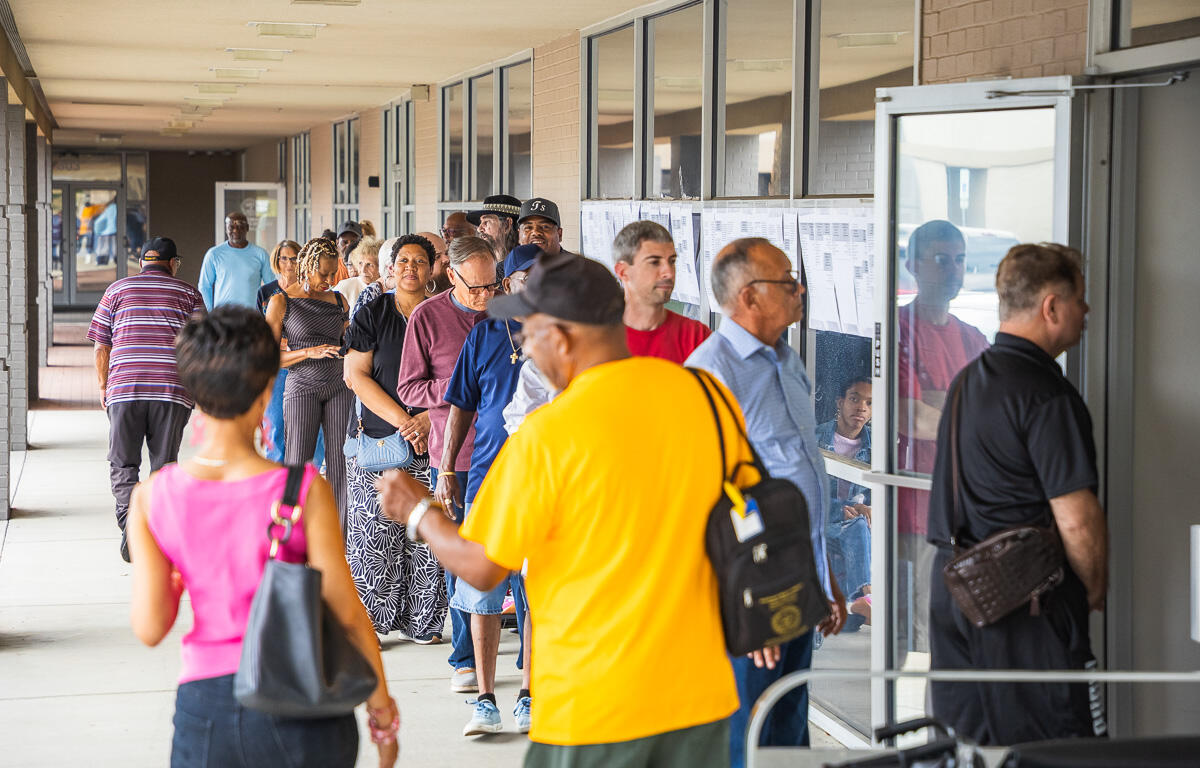 First day of early voting in Clarksville on Wednesday, Oct. 14, 2026. (Wesley Irvin)