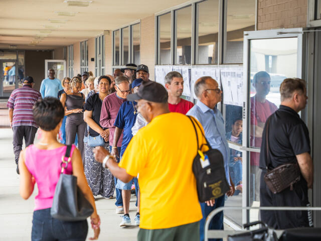 First day of early voting in Clarksville on Wednesday, Oct. 14, 2026. (Wesley Irvin)
