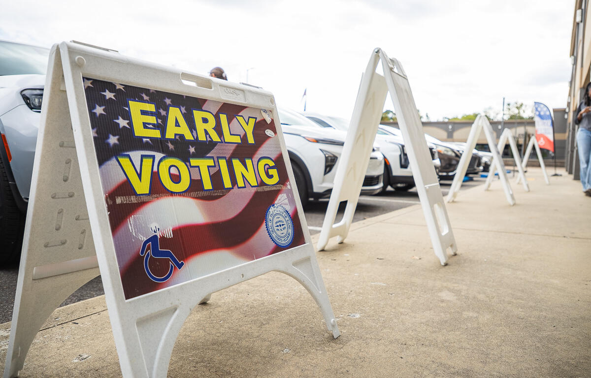 First day of early voting in Clarksville on Wednesday, Oct. 14, 2026. (Wesley Irvin)