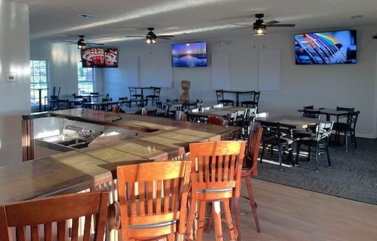 Indoor seating at The Loft at Oak Hills Golf Course. (Oak Hills, contributed)