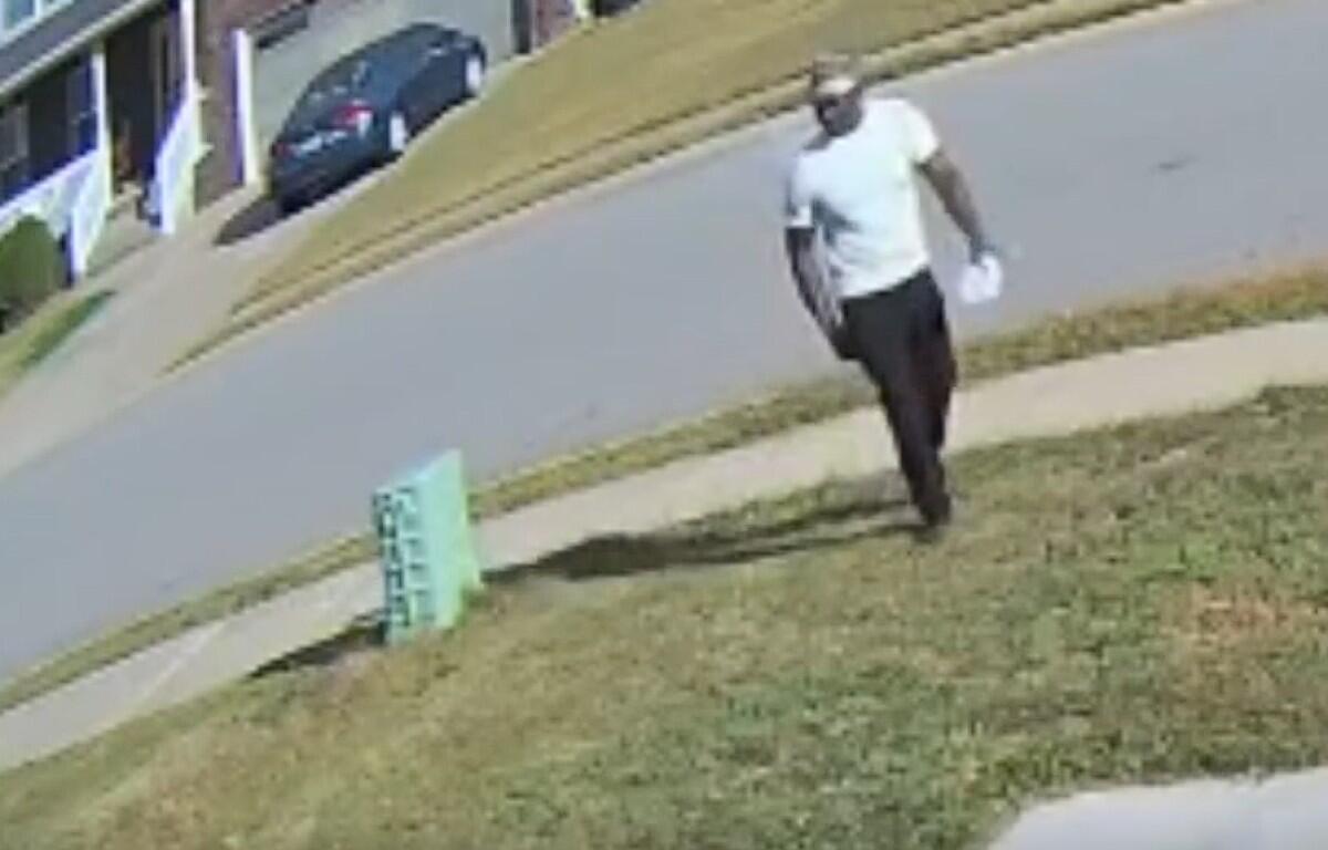 Surveillance image of a possible suspect in a burglary on Andersonville Drive on Oct. 24, 2026. (CPD, contributed)