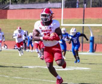 Courtland Simmons runs the ball against West Georgia on Saturday, October 17. 2026. (Knox Rives, APSU Athletics).