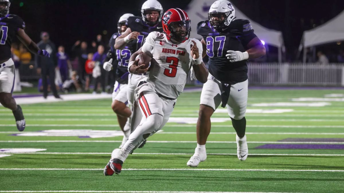 Chris Parson runs with the ball against Tarleton State on November 22, 2025. (APSU Athletics, Contributed)